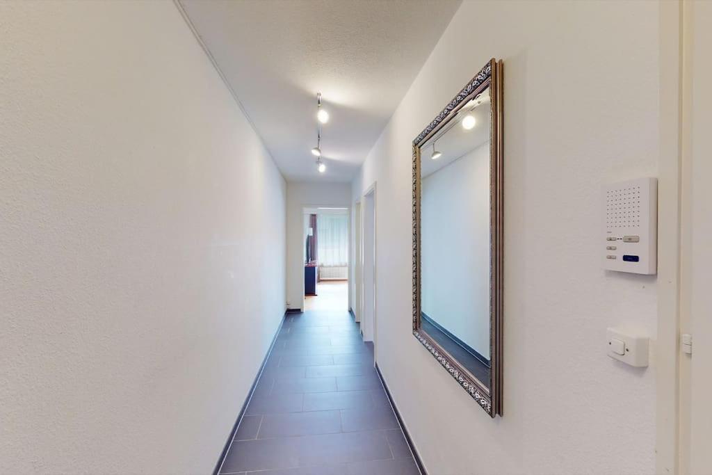 Very 1br Flat With Sunny Balcony - Sky4 Zurique